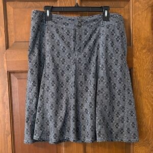 Athleta Black and Gray Patterned A-Line Skort